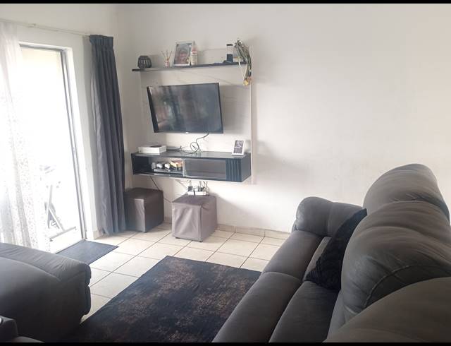 2 BEDROOM APARTMENT FOR SALE IN PARKRAND